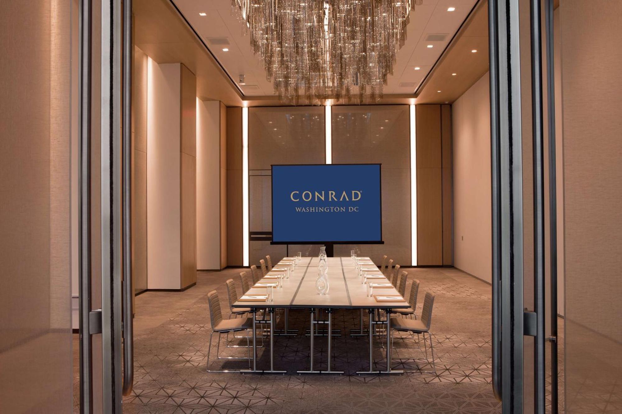 Conrad Washington Dc Hotel Exterior photo